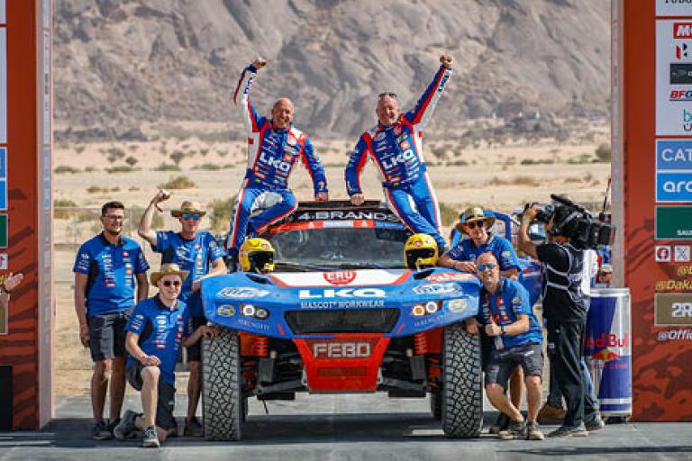 Tim en Tom Coronel sluiten Dakar 2025 af met goed gevoel